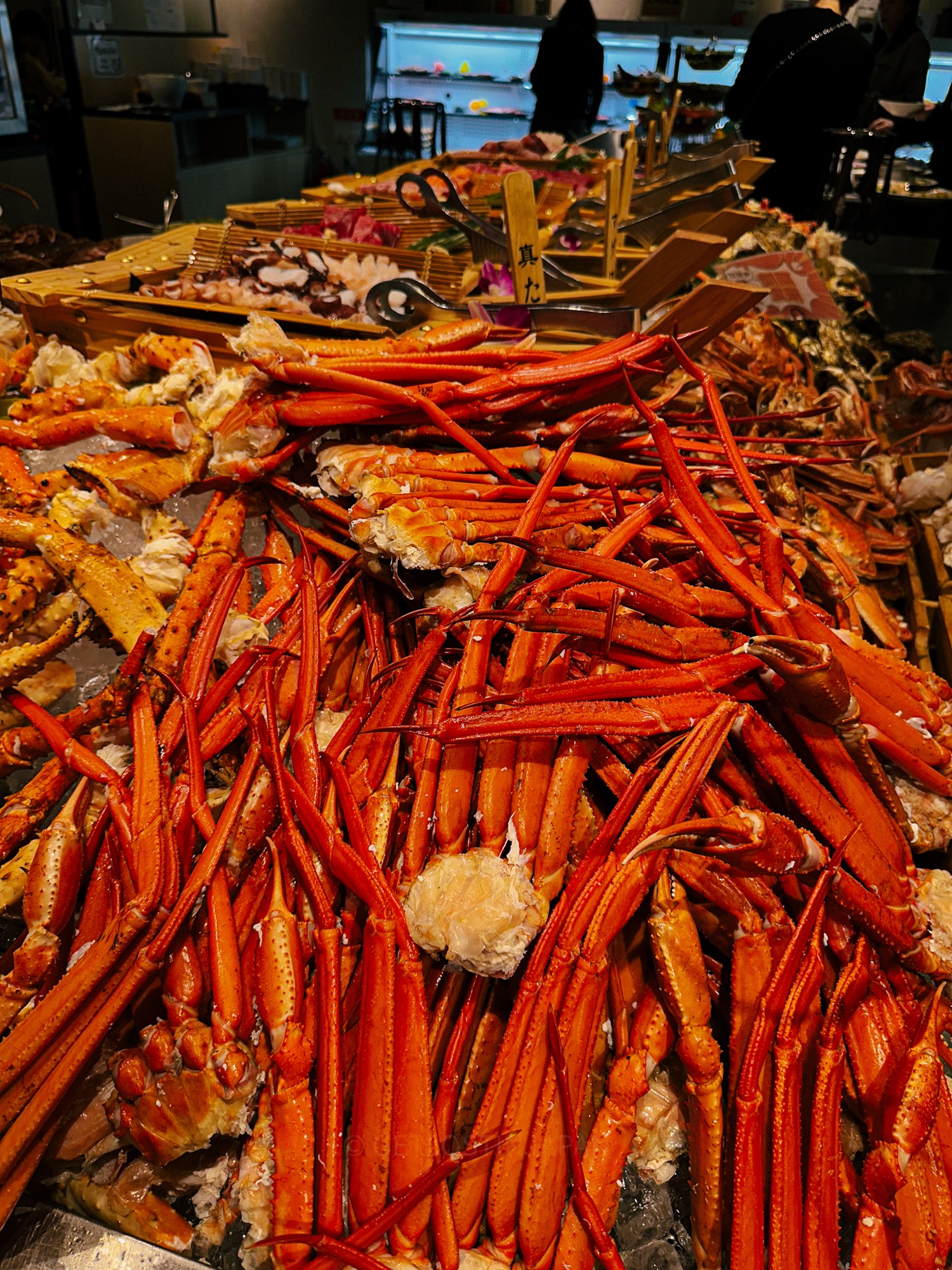 A mountain of crab legs available at Ginza Happo, an all you can eat seafood and meat buffet in Tokyo.