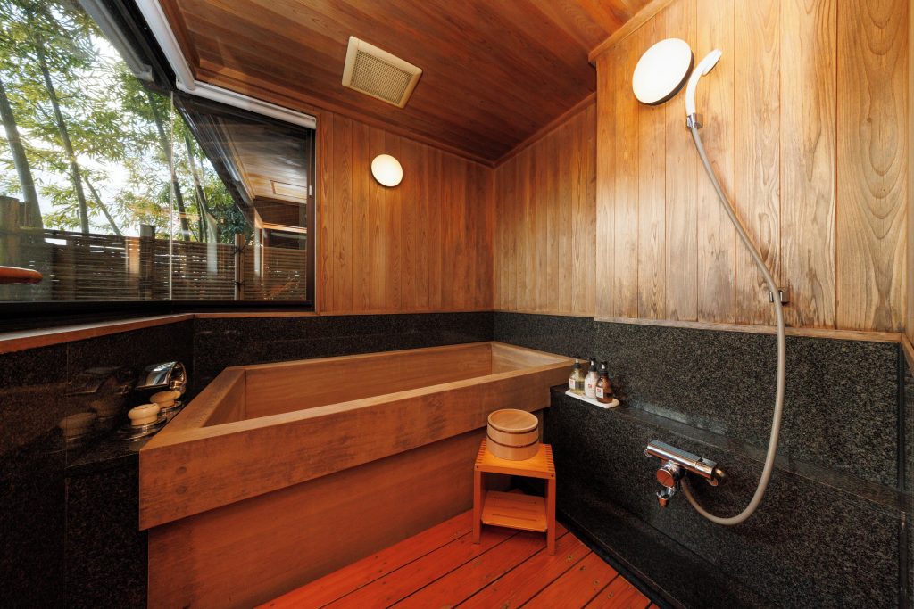 Private wooden bath at Shikitei ryokan in Nara